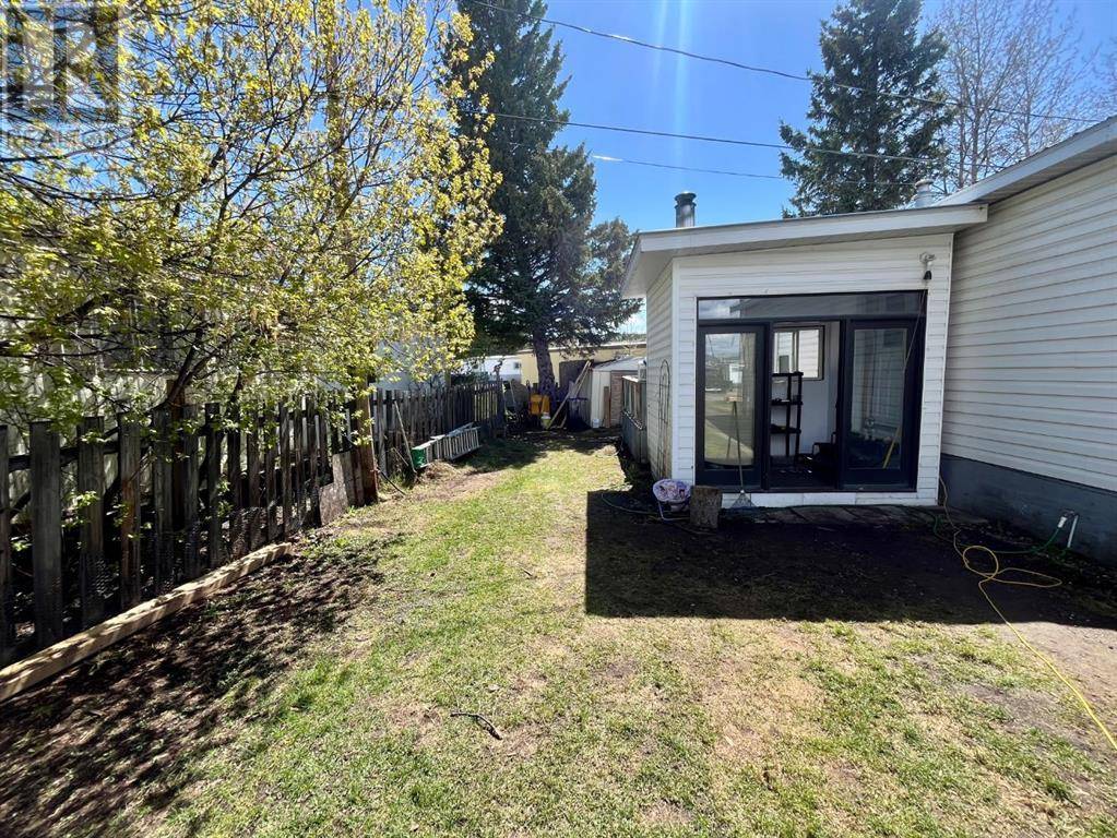Hinton, AB T7V1R4,74, 133 Jarvis Street