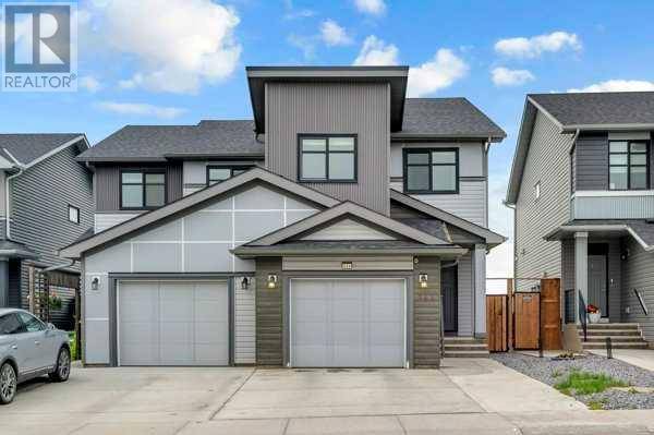 Calgary, AB T3M3B5,844 Seton Circle SE