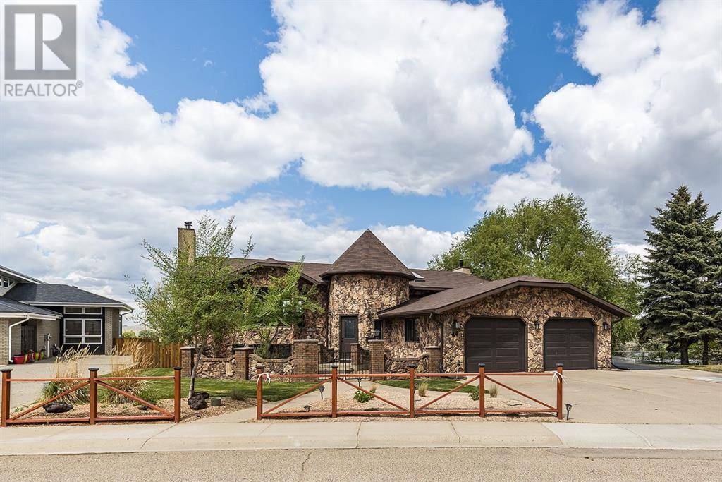 Medicine Hat, AB T1A8E4,44 Valleyview Drive SW