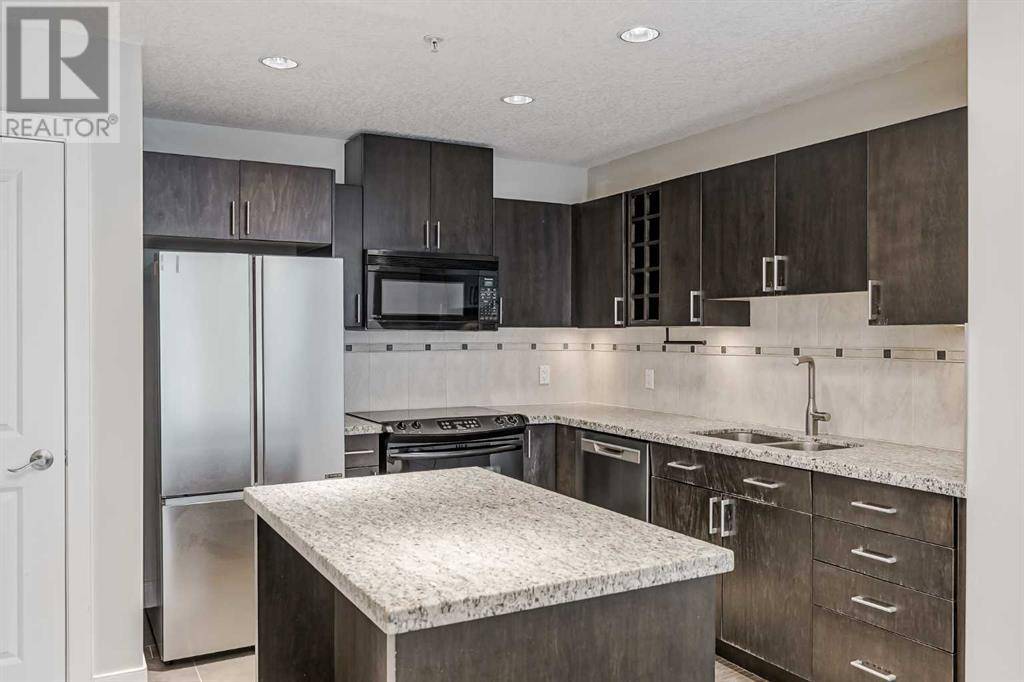 Calgary, AB T3C3X6,405, 77 Spruce Place SW