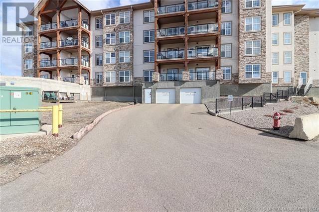 Medicine Hat, AB T1A8V5,333, 201 River Ridge Drive NW
