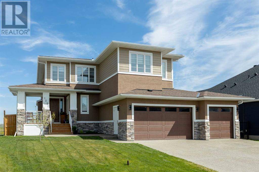 Langdon, AB T0J1X3,125 North Bridges Bay SW