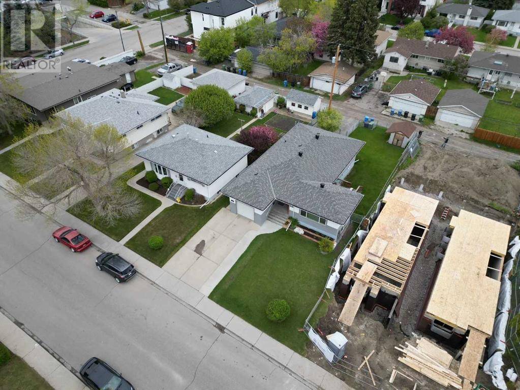 Calgary, AB T2M2C5,2428 25 Avenue NW