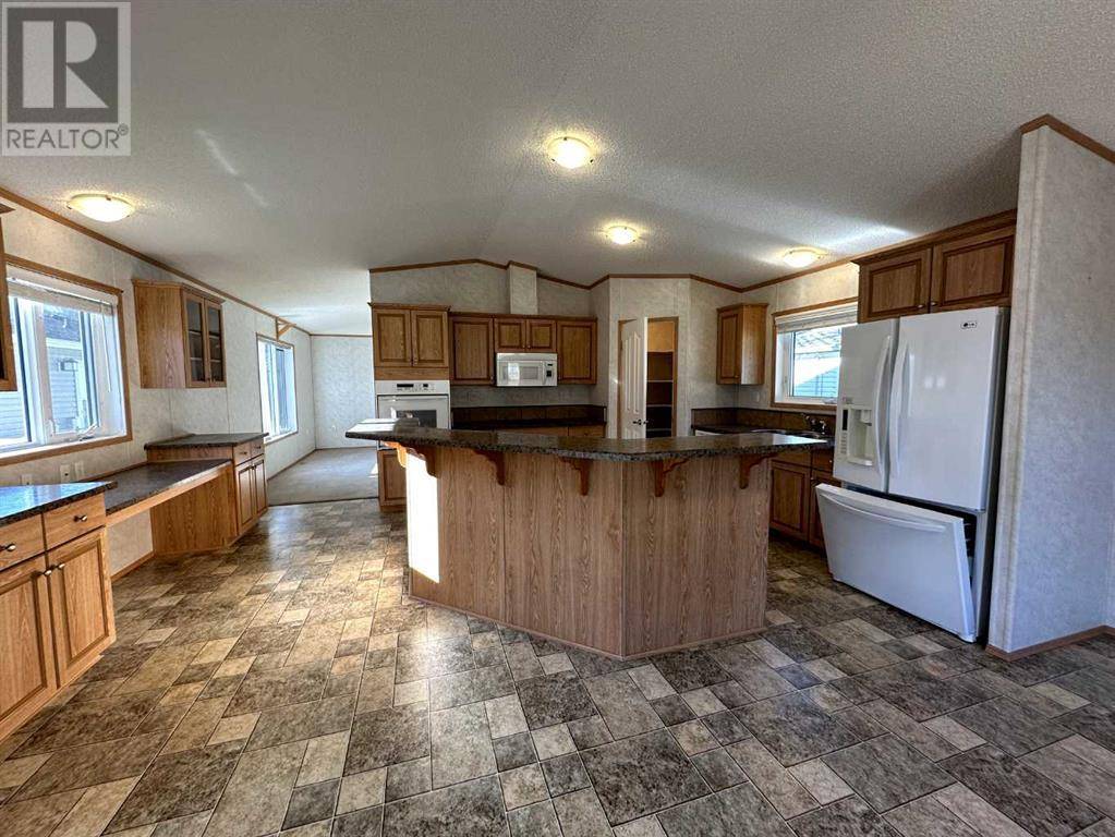 Blairmore, AB T0K0E0,2026 136 Street