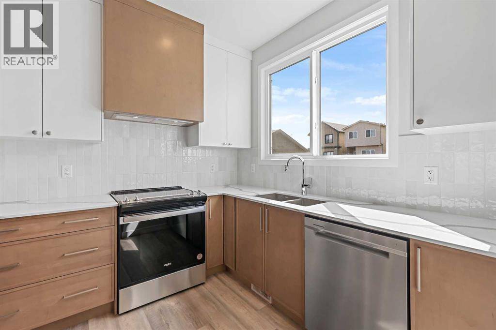 Calgary, AB T3S0R1,7071 Rangeview Avenue SE