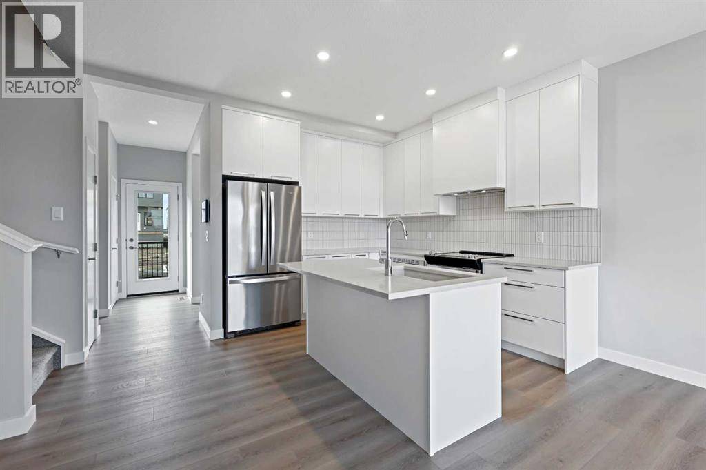 Calgary, AB T3S0R1,7075 Rangeview Avenue SE