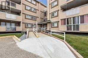 Medicine Hat, AB T1B4E8,202, 22 Park Meadows Drive SE