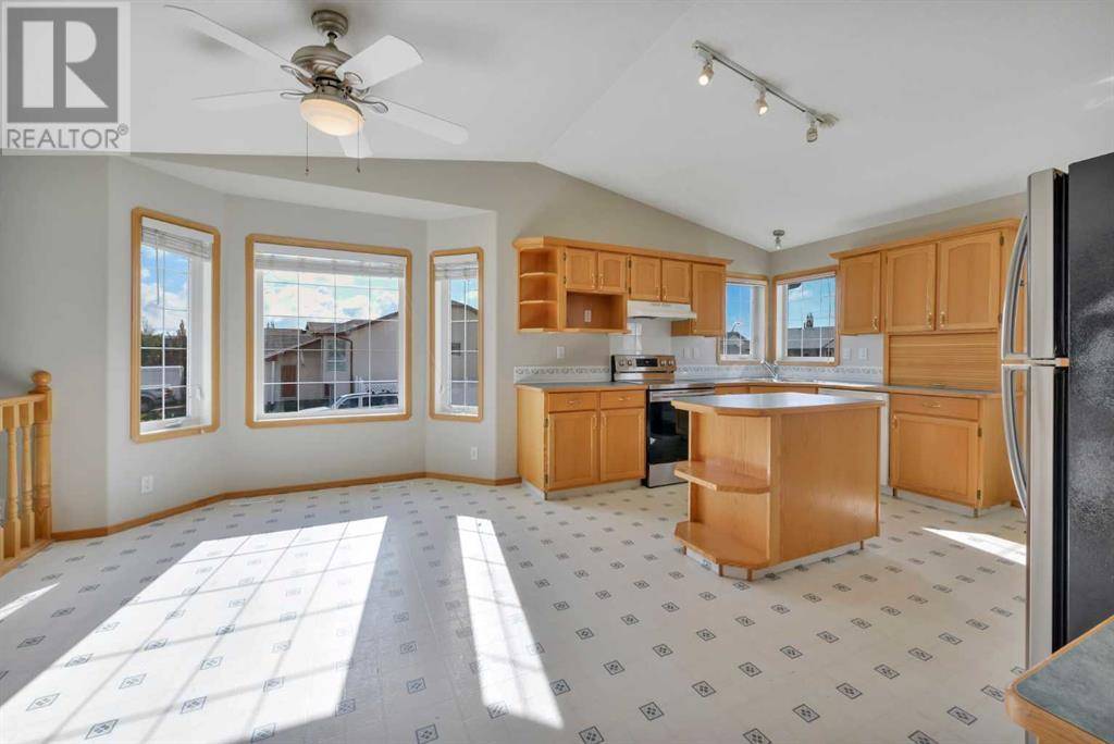 Red Deer, AB T4R2Z1,165 Duval Crescent