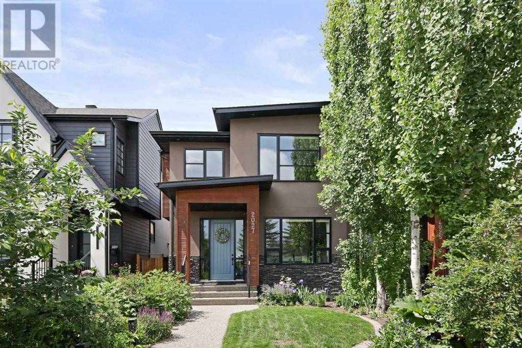 Calgary, AB T3E2E8,2027 27 Street SW