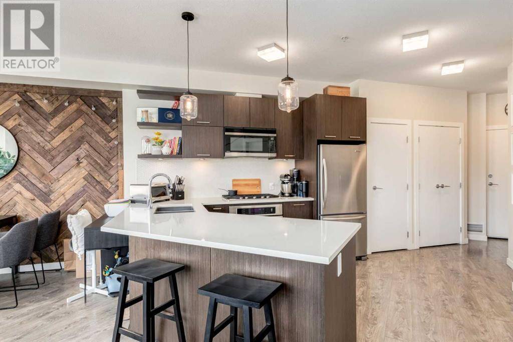 Calgary, AB T2E3S7,312, 707 4 Street NE