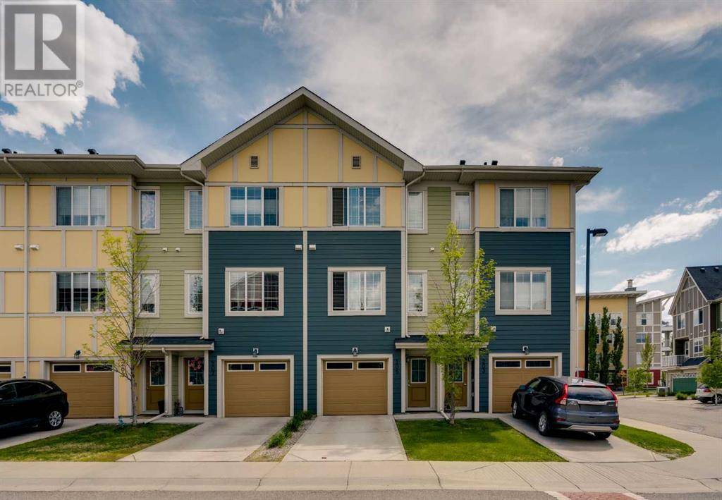 Calgary, AB T3M2G6,205 Marquis Lane SE