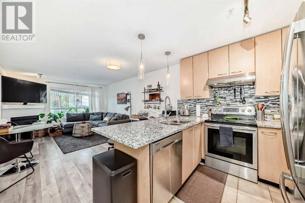 Calgary, AB T3E7M7,214, 5115 Richard Road SW