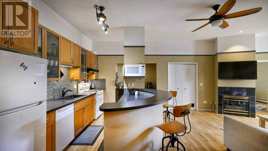 Calgary, AB T2R1R1,202, 1410 2 Street SW