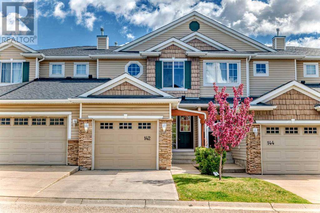 Calgary, AB T3G5W9,142 Royal Birch Mount NW