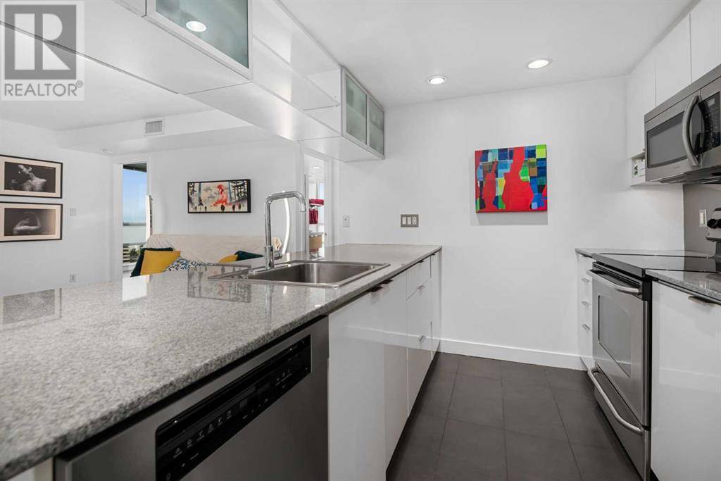Calgary, AB T2R1S5,1402, 1110 11 Street SW