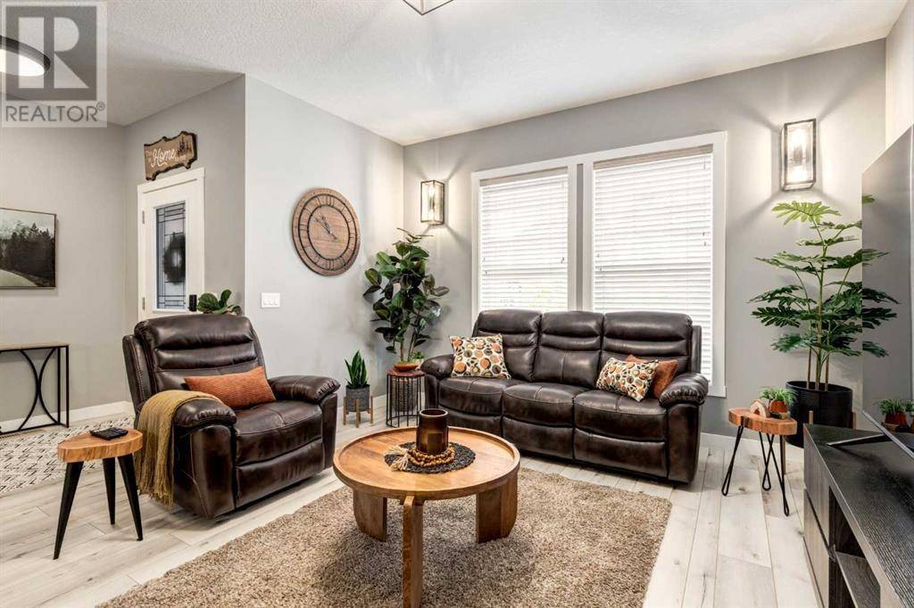 Airdrie, AB T4B4J9,420 Hillcrest Manor SW