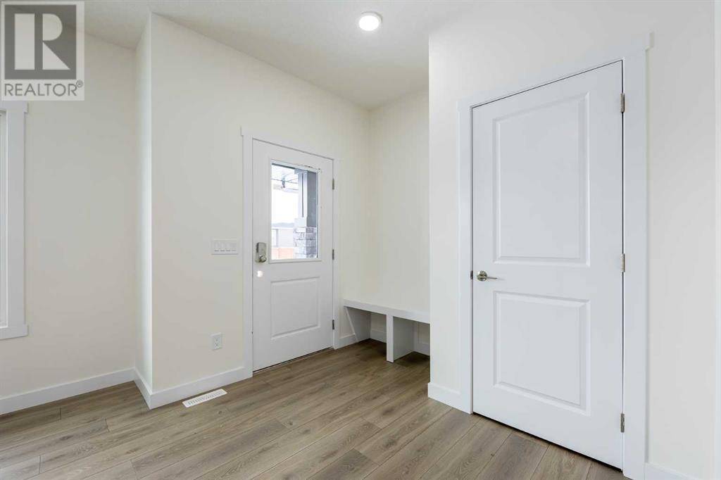 Chestermere, AB T1X1H0,537 Clearwater Heath