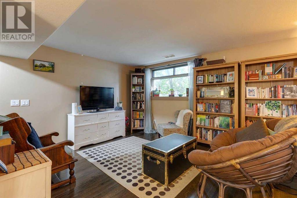 Calgary, AB T2T1E7,6, 2121 26 Avenue SW