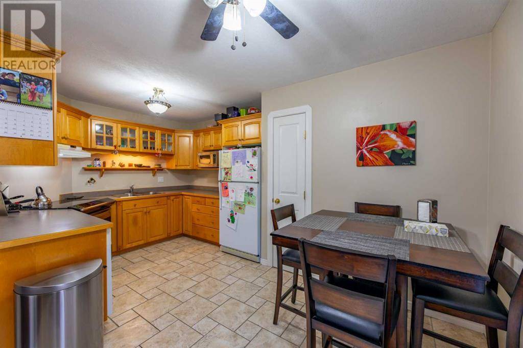 Hinton, AB T7V2C8,119 Mackay Crescent