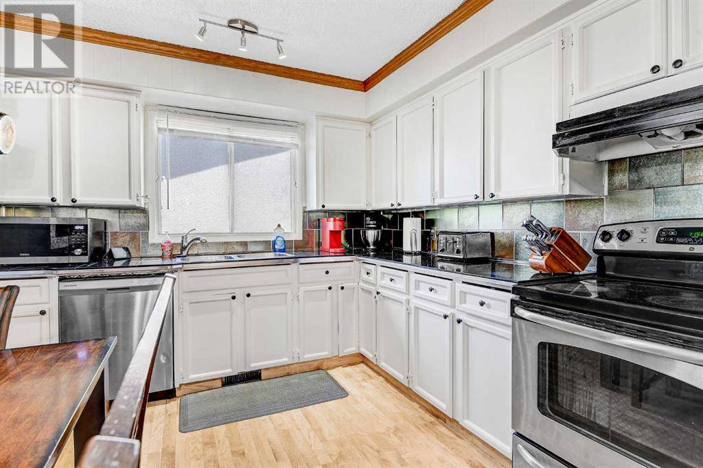 Grande Prairie, AB T8V4L9,9662 83 Avenue