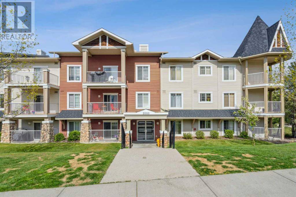 Calgary, AB T3K5Z1,2211, 70 Panamount Drive NW