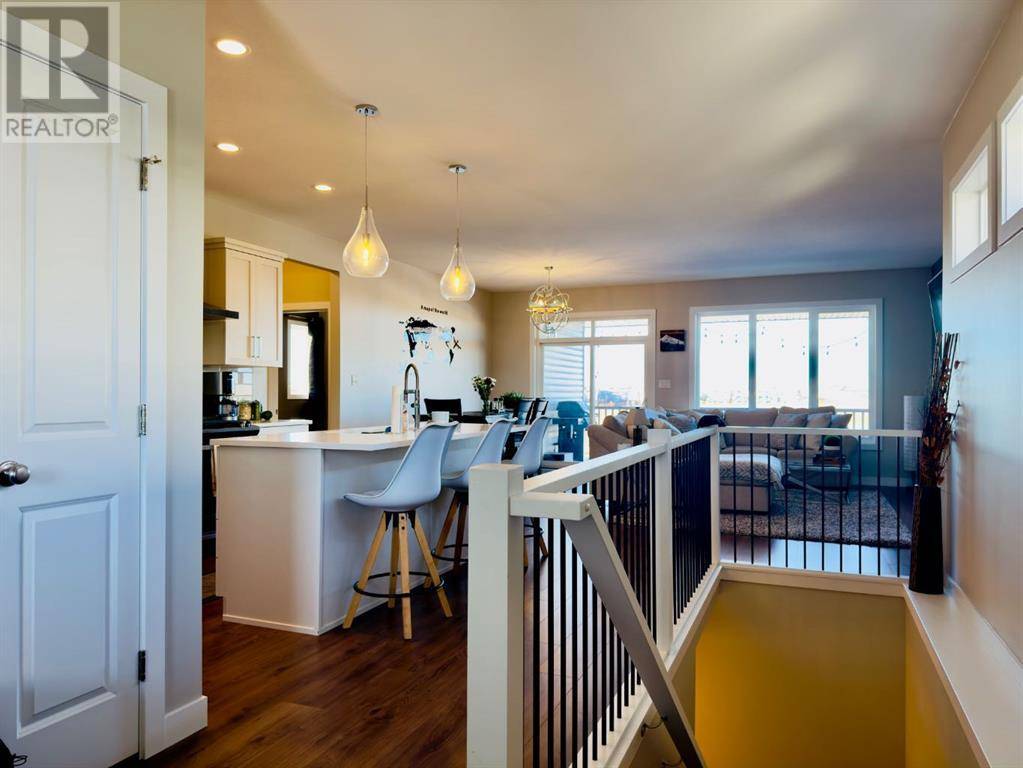 Lethbridge, AB T1J5K3,355 Skeena Crescent W