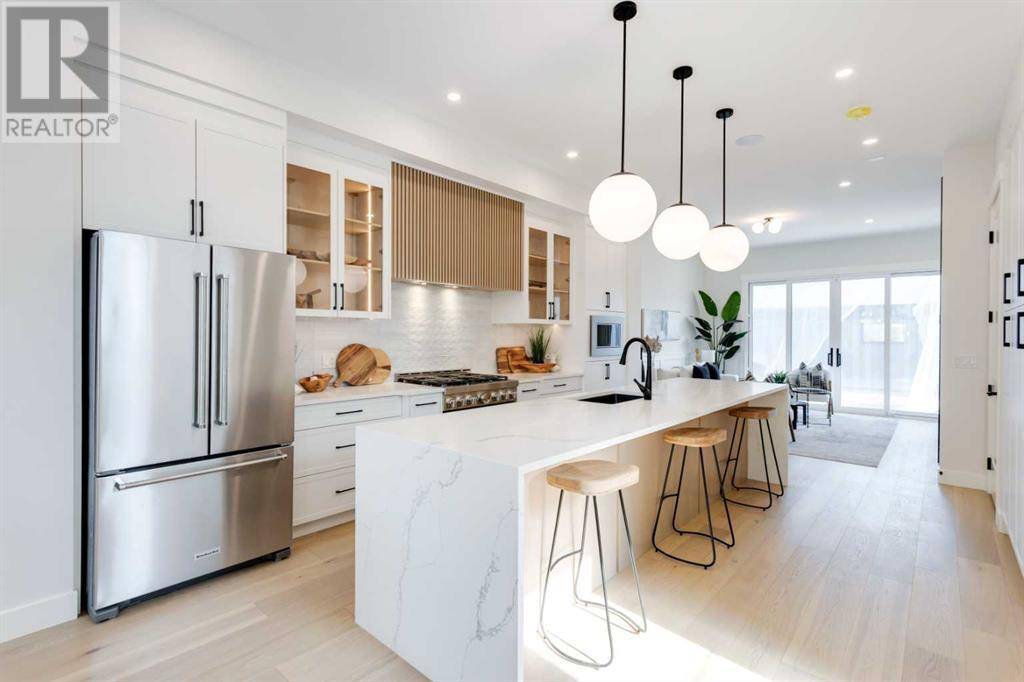 Calgary, AB T2E1E5,424 14 Avenue NE