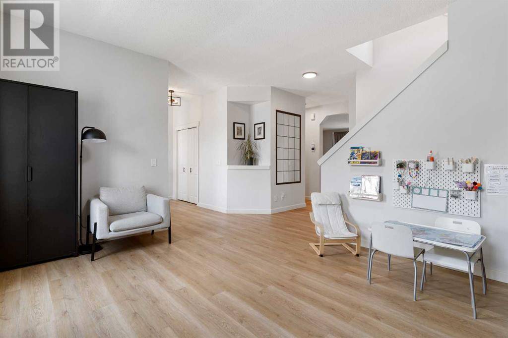 Calgary, AB T2Z0H6,71 Elgin Terrace SE
