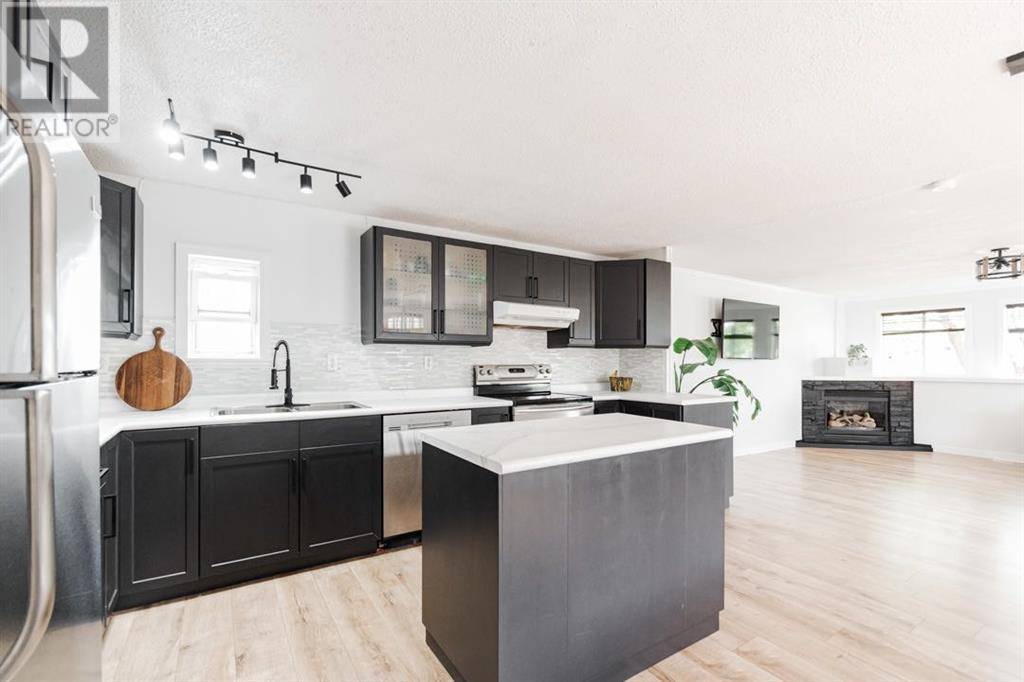 Fort Mcmurray, AB T9H2L4,184 Gregoire Crescent