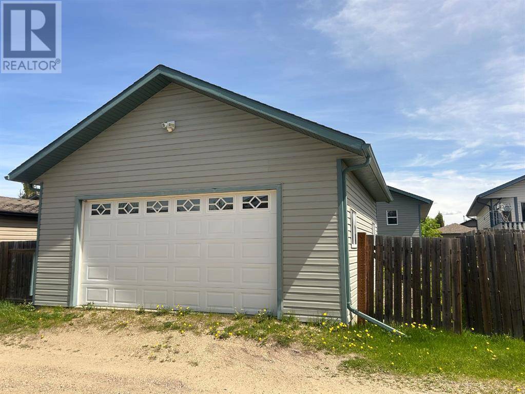 Whitecourt, AB T7S0A8,30 Rivers Place