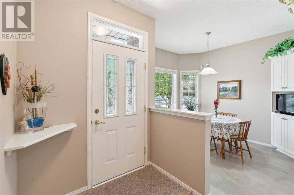 Calgary, AB T2Y4C3,37 Shannon Estates Terrace SW