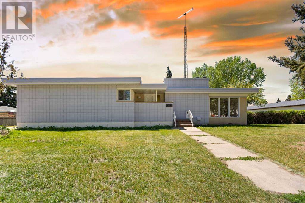 Beiseker, AB T0M0G0,419 5th street