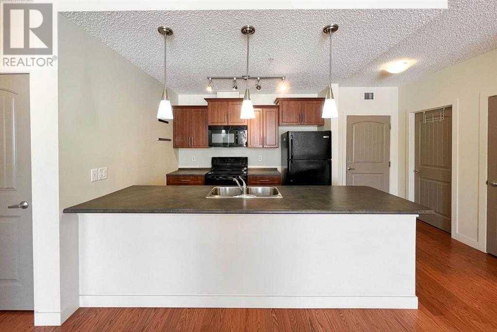 Fort Mcmurray, AB T9K0P1,2402, 204 SPARROWHAWK Drive