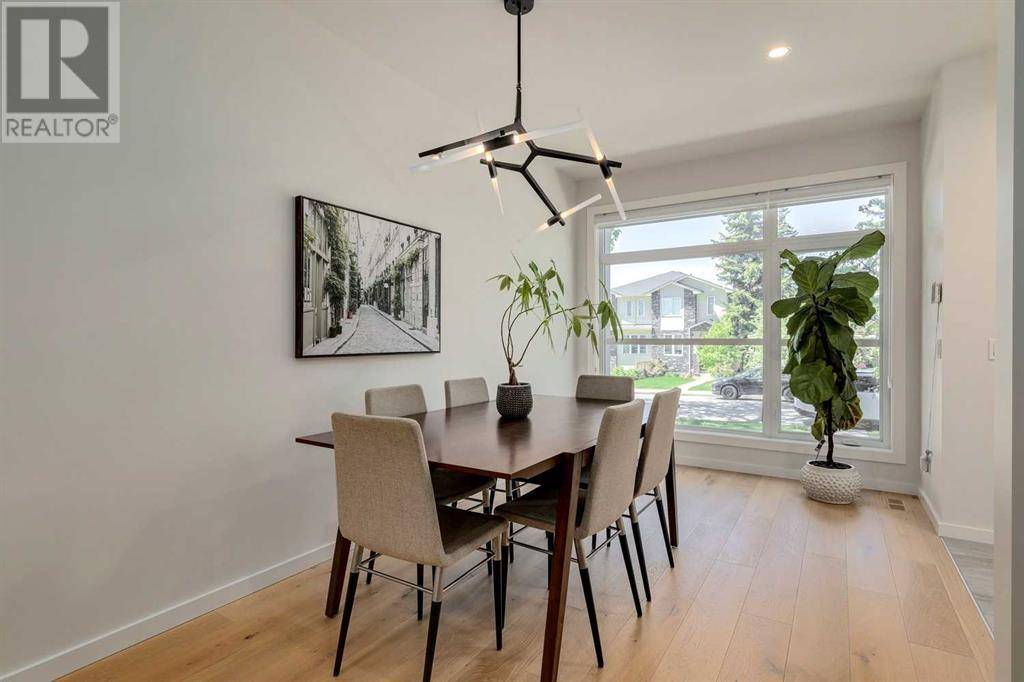 Calgary, AB T3E2M2,2636 30 Street SW