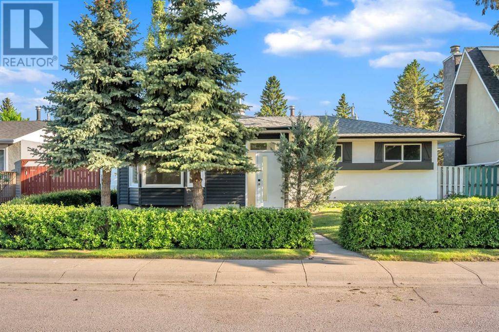 Calgary, AB T2H1T9,423 88 Avenue SE