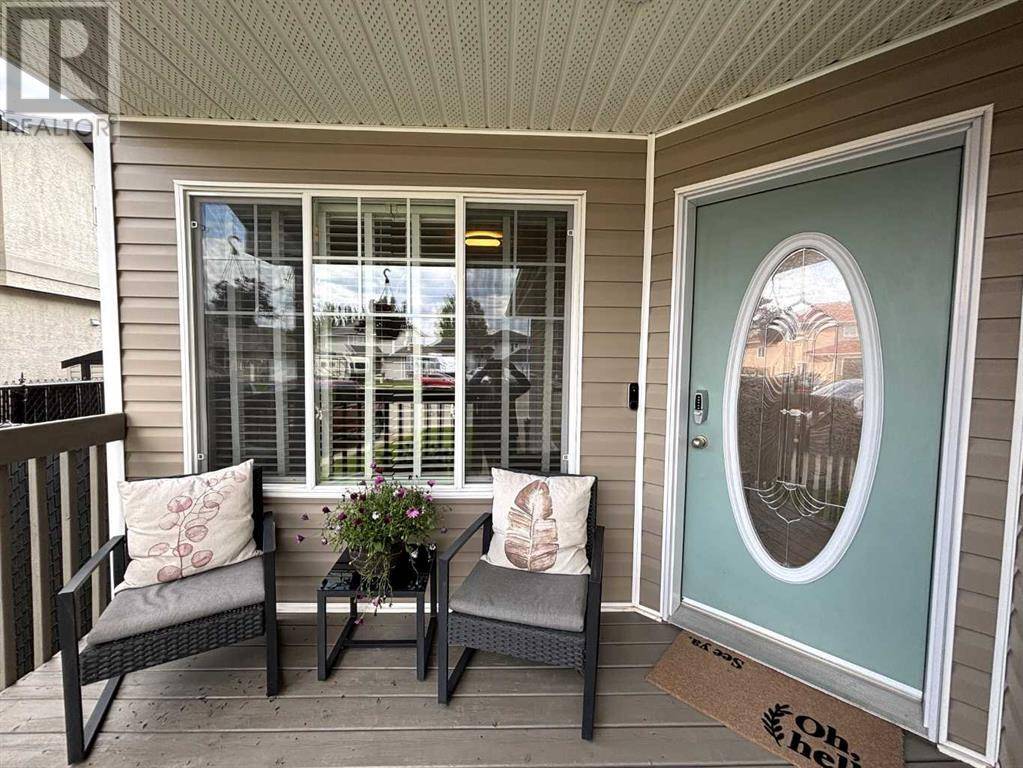 Whitecourt, AB T7S0A5,18 Sparrow Crescent