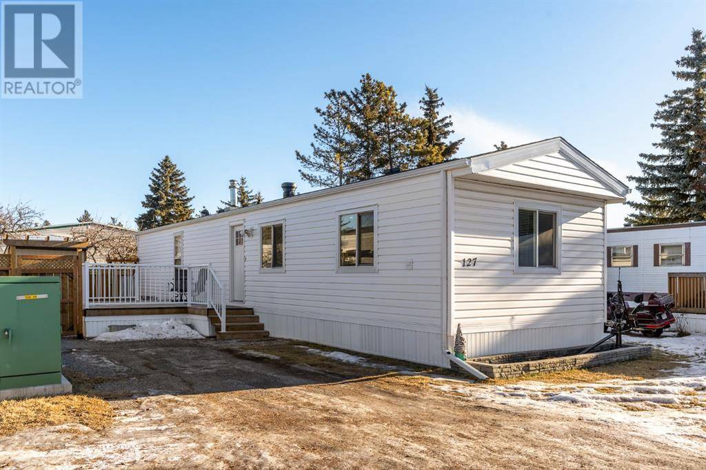 Calgary, AB T3B5P4,127, 3223 83 Street NW