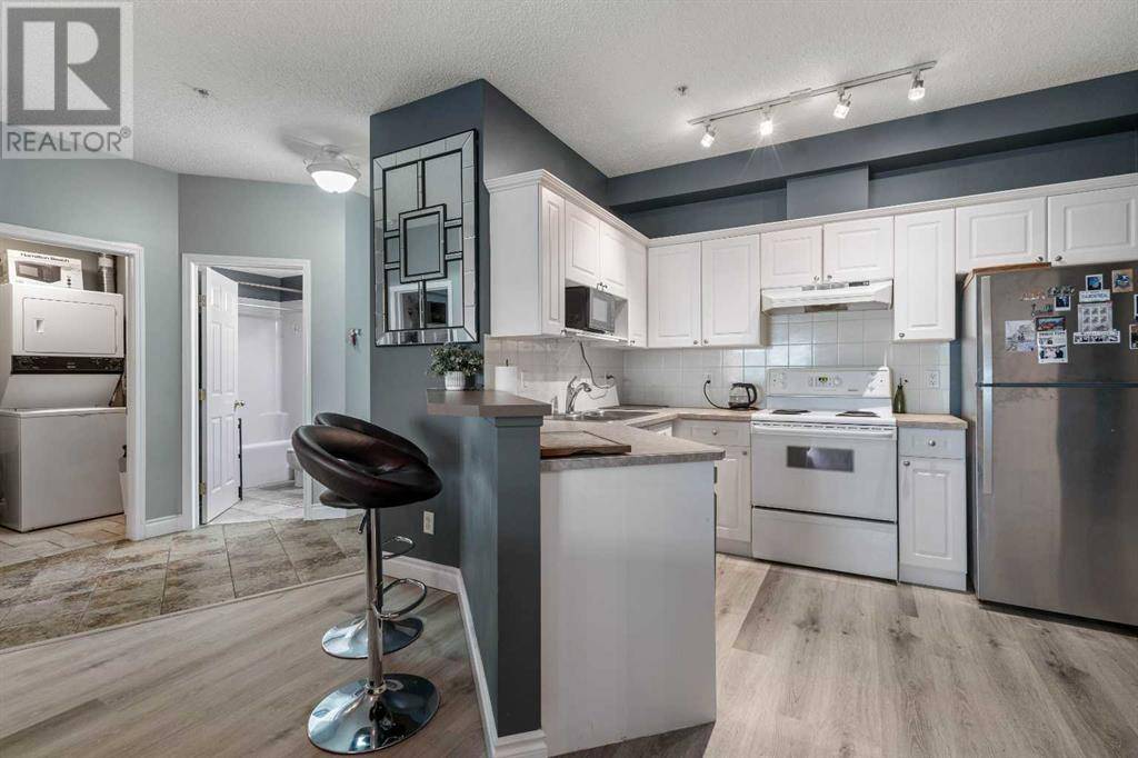 Calgary, AB T2R0L9,212, 126 14 Avenue SW