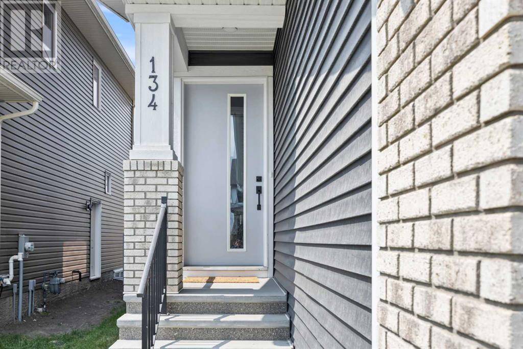 Chestermere, AB T1X0P8,134 Sandpiper Bend
