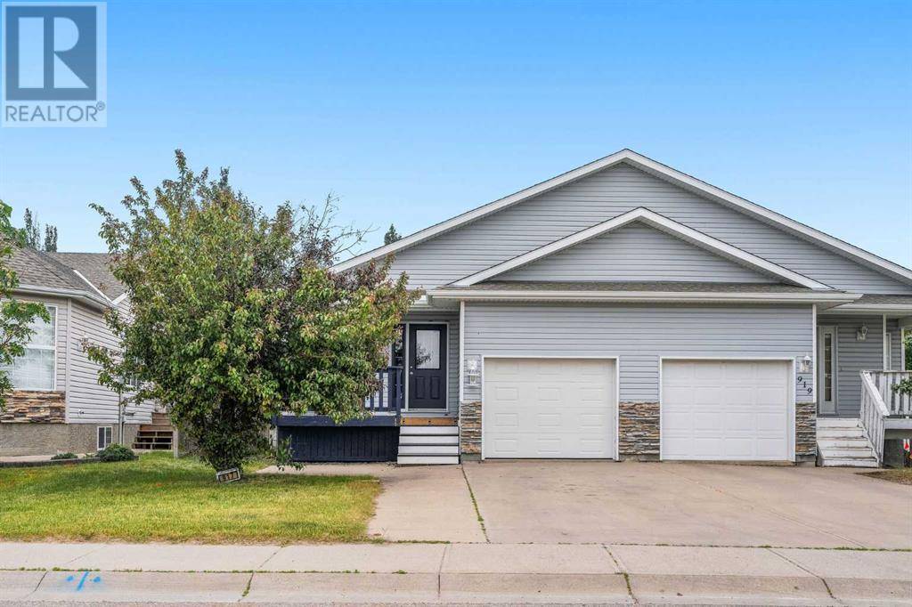 Strathmore, AB T1P1W8,917 Westmount Drive