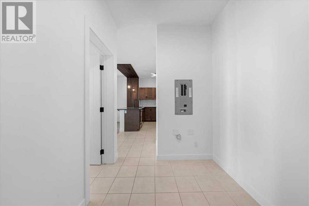 Airdrie, AB T4A0G6,2420, 604 East Lake Boulevard NE