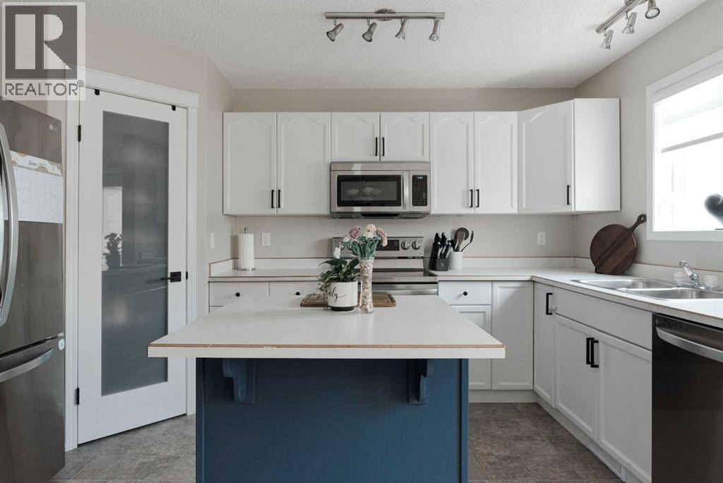 Fort Mcmurray, AB T9K2J9,208 Diefenbaker Drive