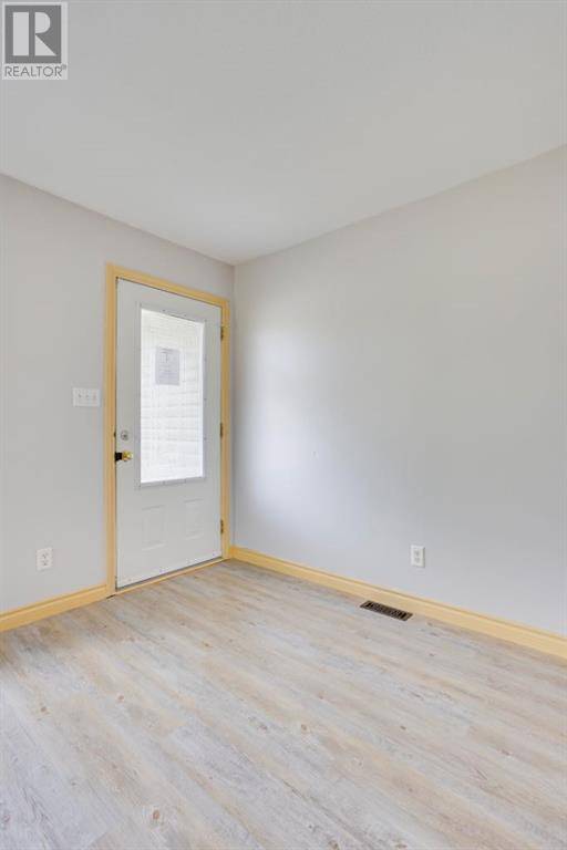 Fort Mcmurray, AB T9K2T9,150 Cottonwood Creek Way