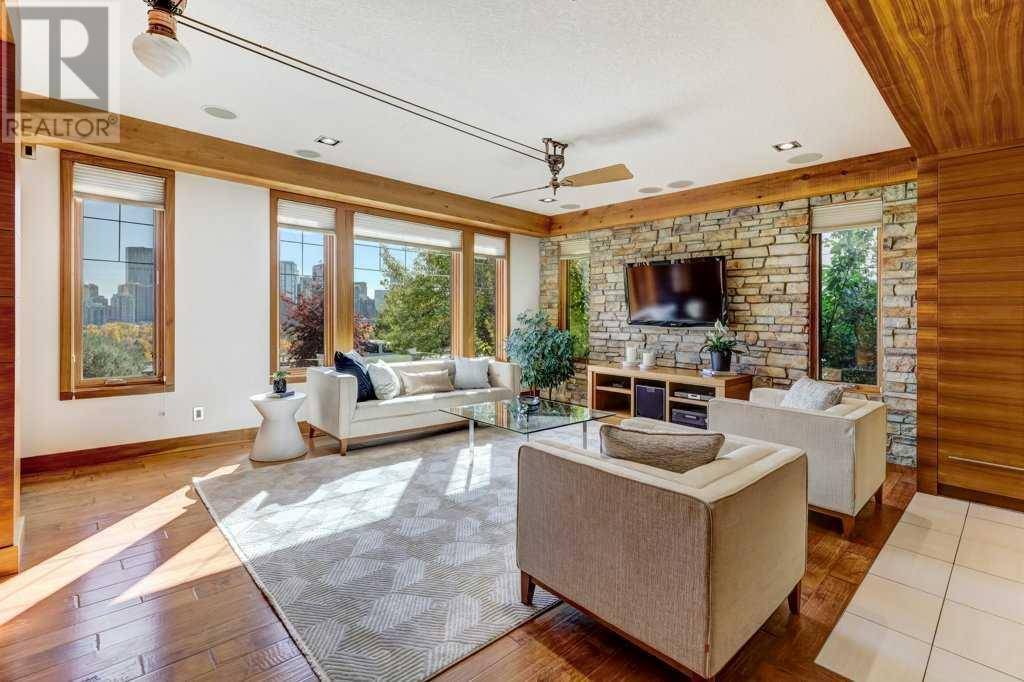 Calgary, AB T2M4A7,738 Crescent Road NW
