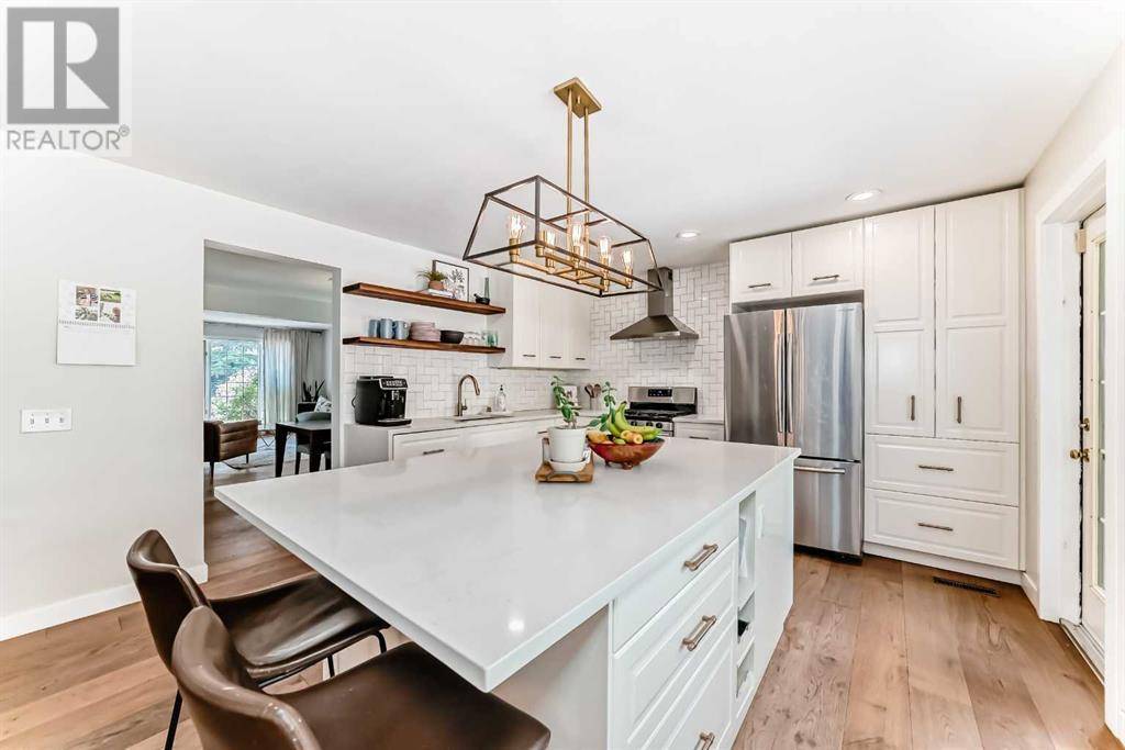 Calgary, AB T2W6E6,315 Woodpark Court SW