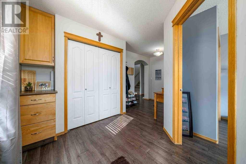 Medicine Hat, AB T1B4V5,17 Sundance Road SW