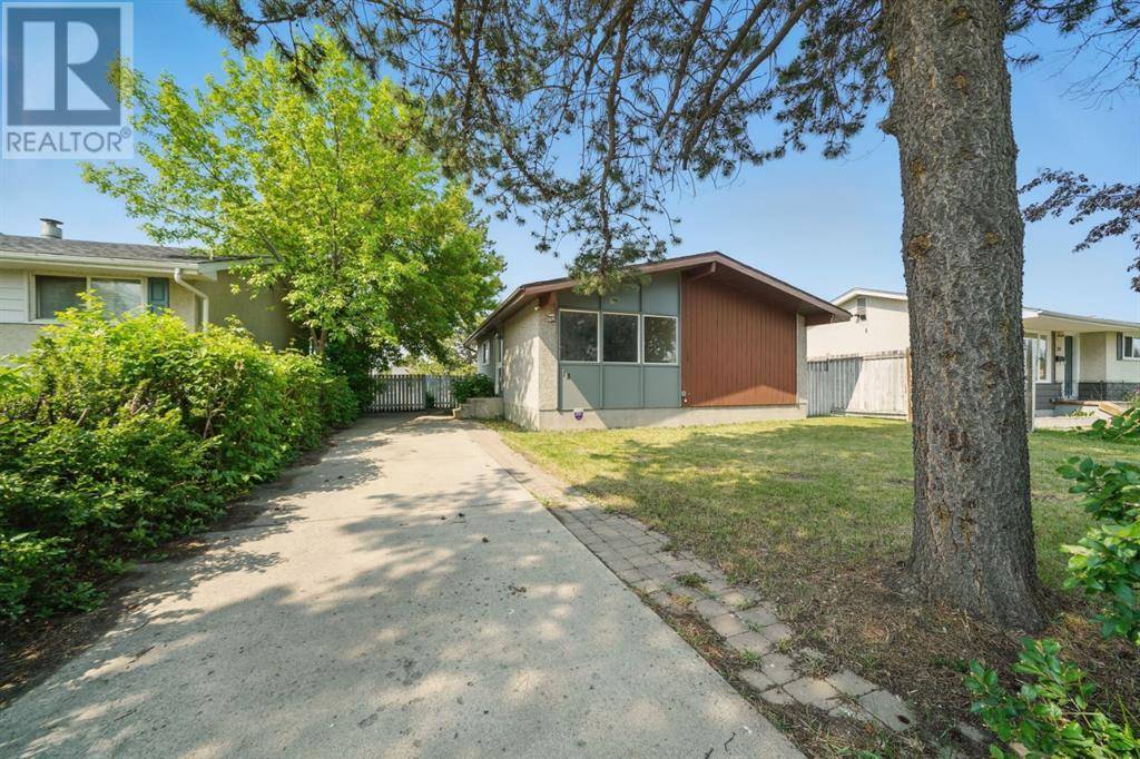 Red Deer, AB T4N4Y2,18 Fir Street
