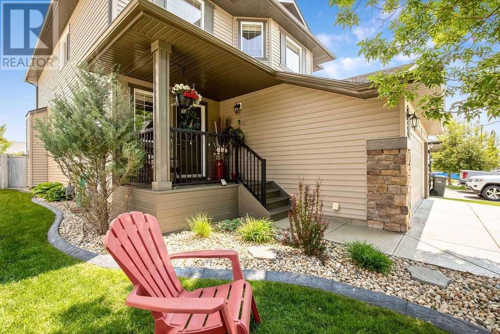 Okotoks, AB T1S0E6,97 Drake Landing Crescent