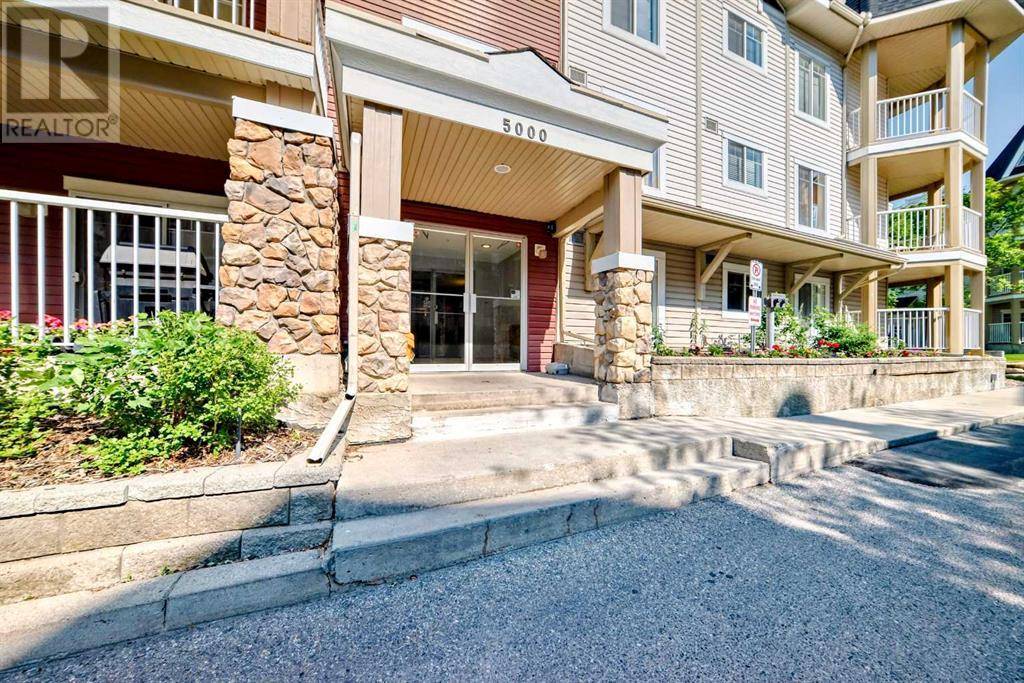 Calgary, AB T3K5Z1,5205, 70 Panamount Drive NW