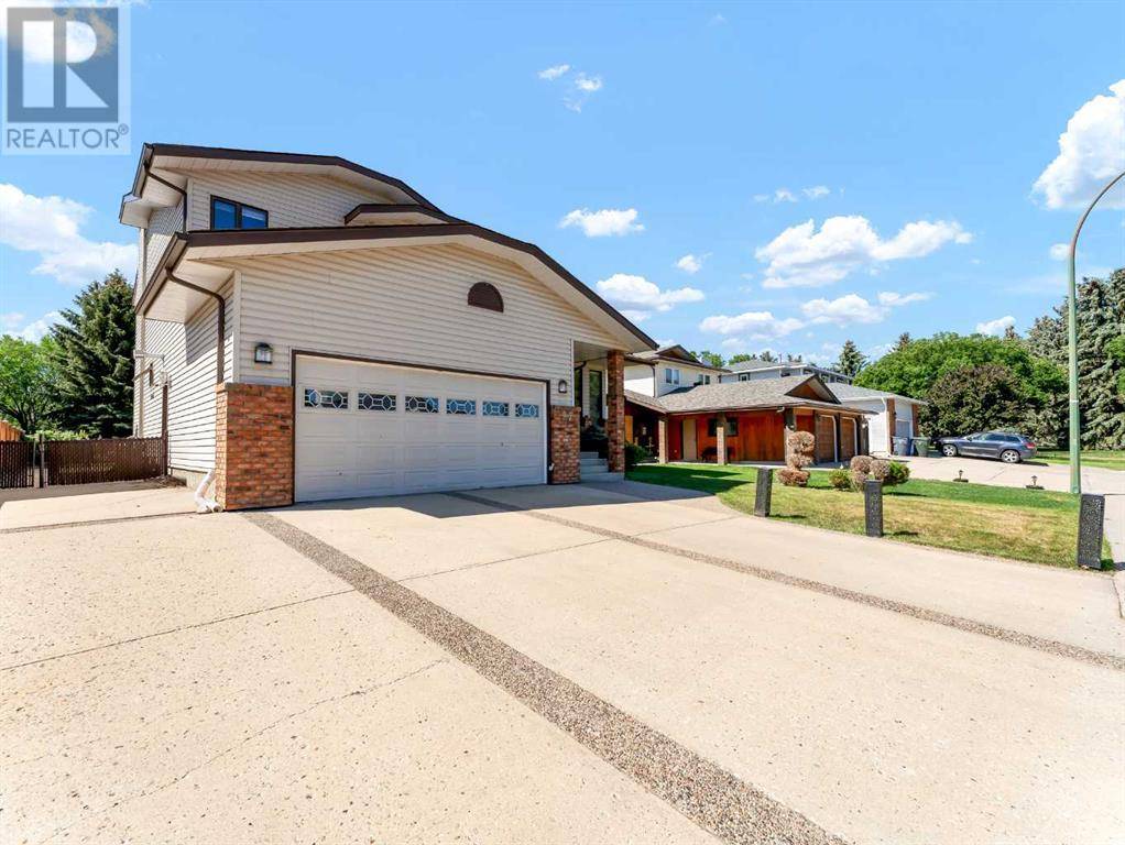 Medicine Hat, AB T1B3Y6,87 Shaw Crescent SE